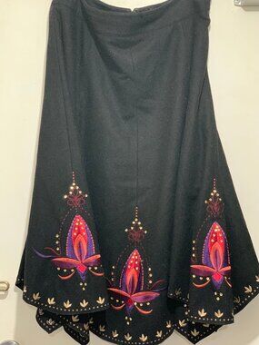 NYCARD COLLECTION EMBROIDERED EMBELLISHED ASYMMETRICAL SKIRTS SIZE 14